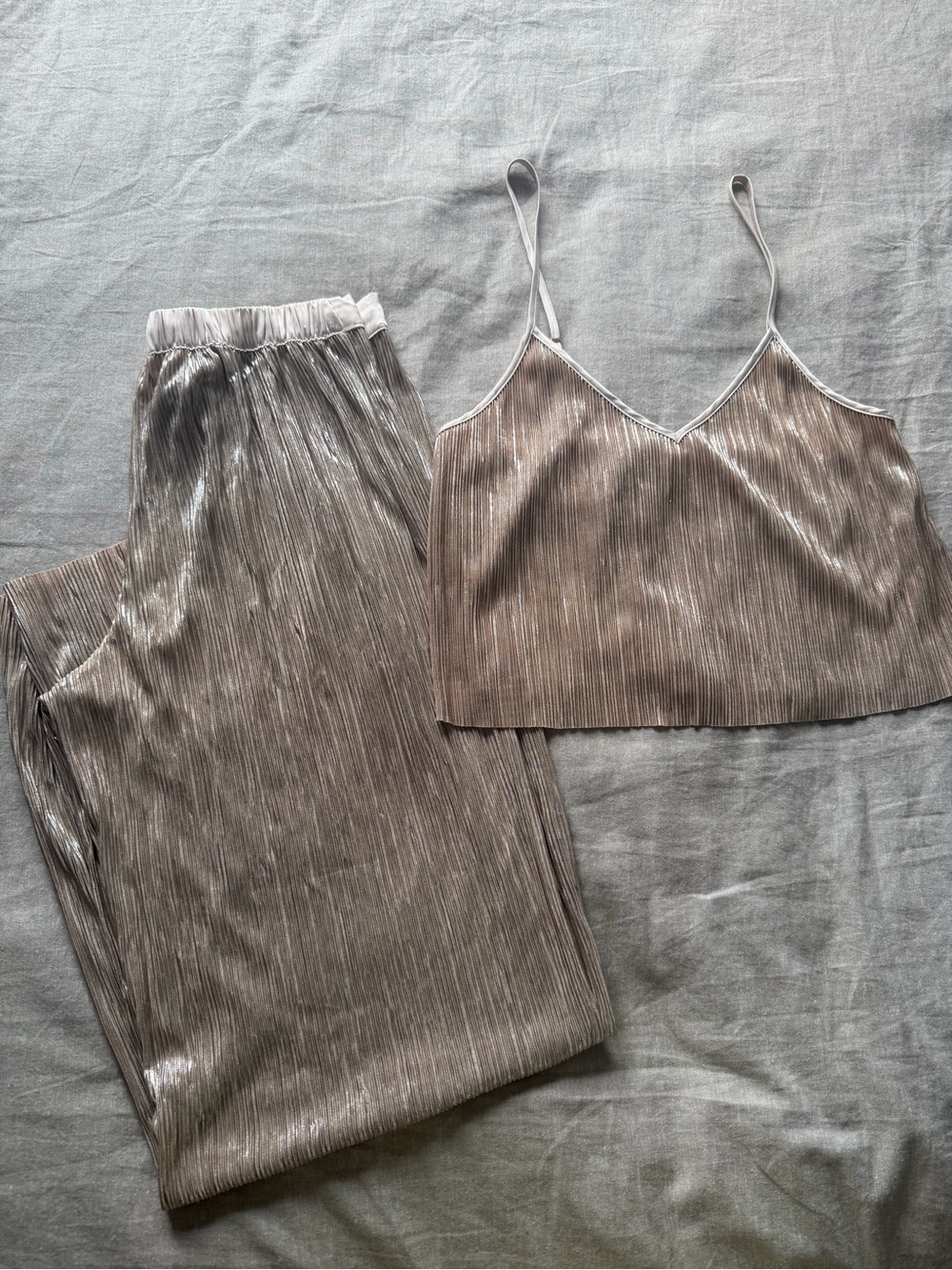 Shimmery Champagne Ribbed VS Sleep Set